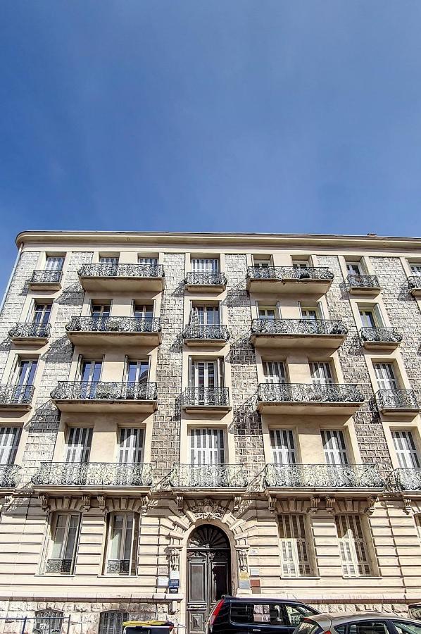 Nestor&jeeves - Les Cypres - - Very Close Sea * Nizza